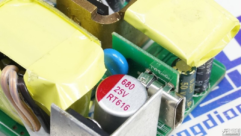 意昂2usb type c PD快充评测拆解