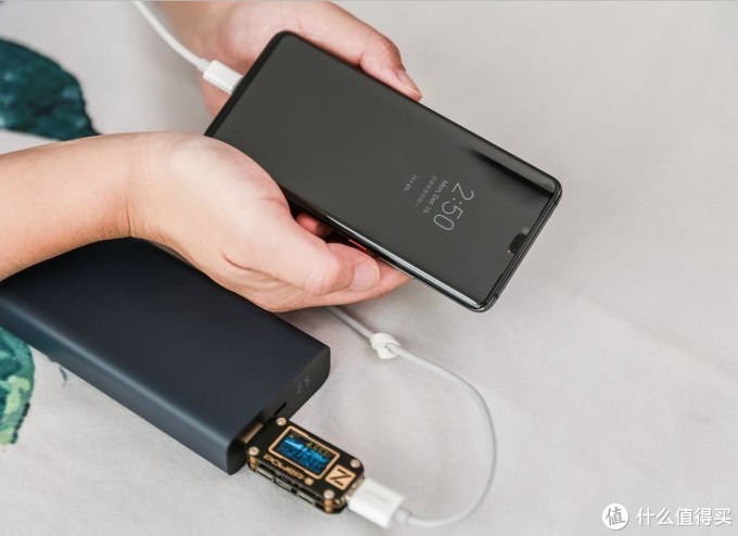 意昂220000mAh SCP双向快充充电宝拆解，真材实料！