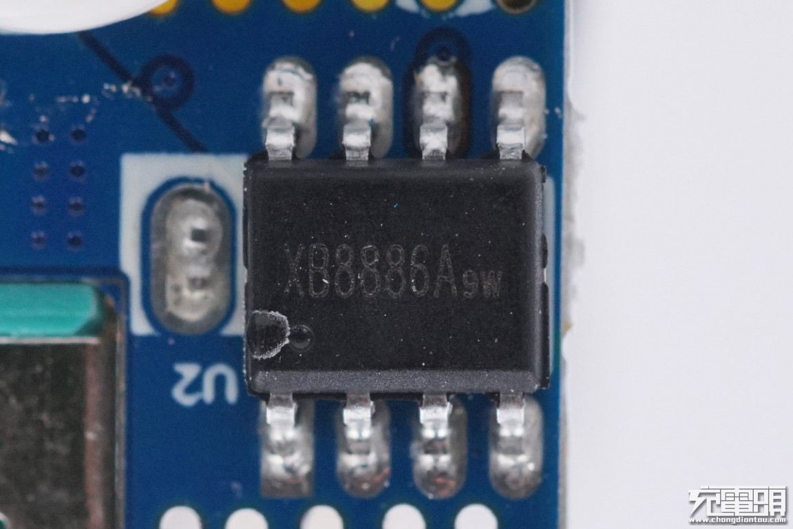 意昂210000mAh双向快充移动电源拆解评测报告