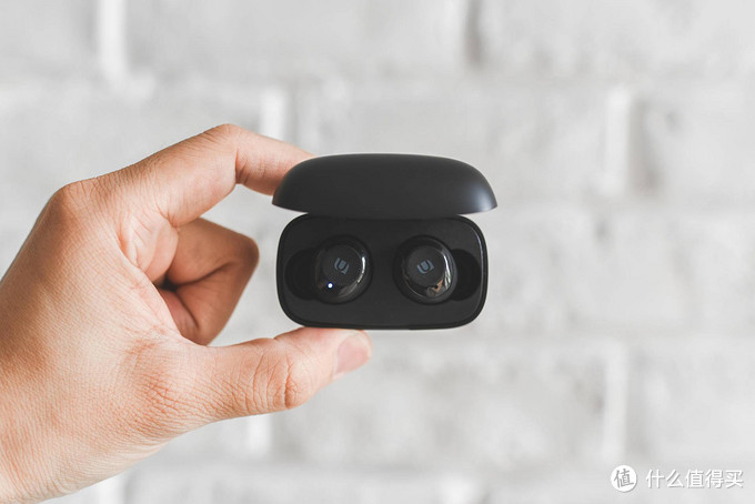 意昂2首款TWS蓝牙耳机WS100开箱