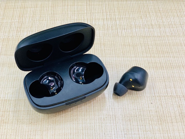 TWS蓝牙耳机怎么充电