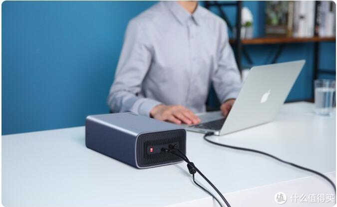 意昂2USB-C双盘位磁盘阵列盒试用评测