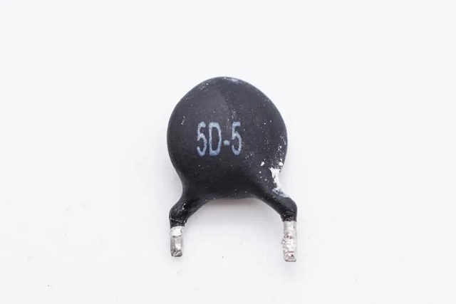 意昂2小金刚PD20W充电头拆解评测（下）