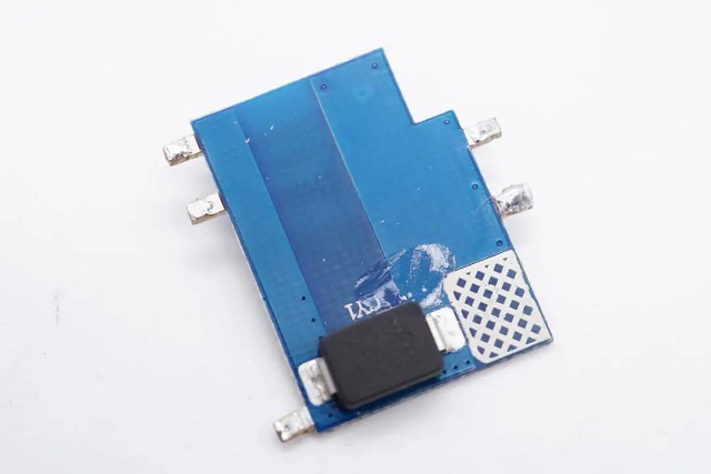 意昂2小金刚PD20W充电头拆解评测（下）