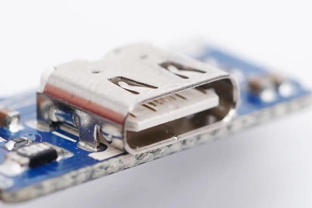 意昂2小金刚PD20W充电头拆解评测（下）