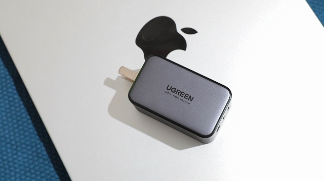 意昂265W多口充电器上手体验：出差旅行减负神器