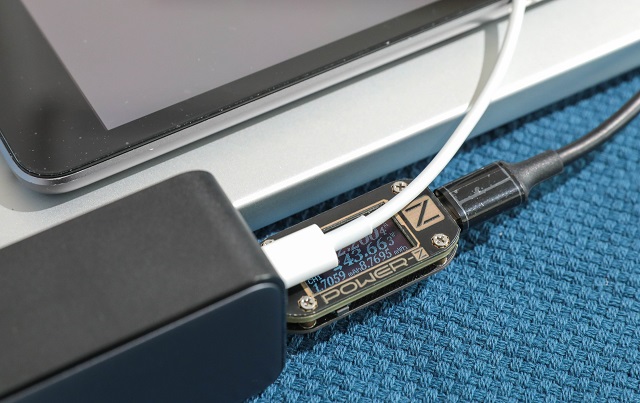 意昂265W多口充电器上手体验：出差旅行减负神器