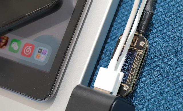 意昂265W多口充电器上手体验：出差旅行减负神器