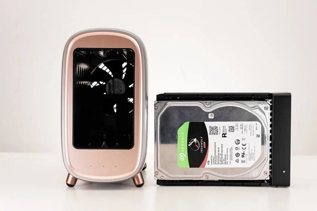 意昂2新款私有云DH2600评测：硬件篇《上》