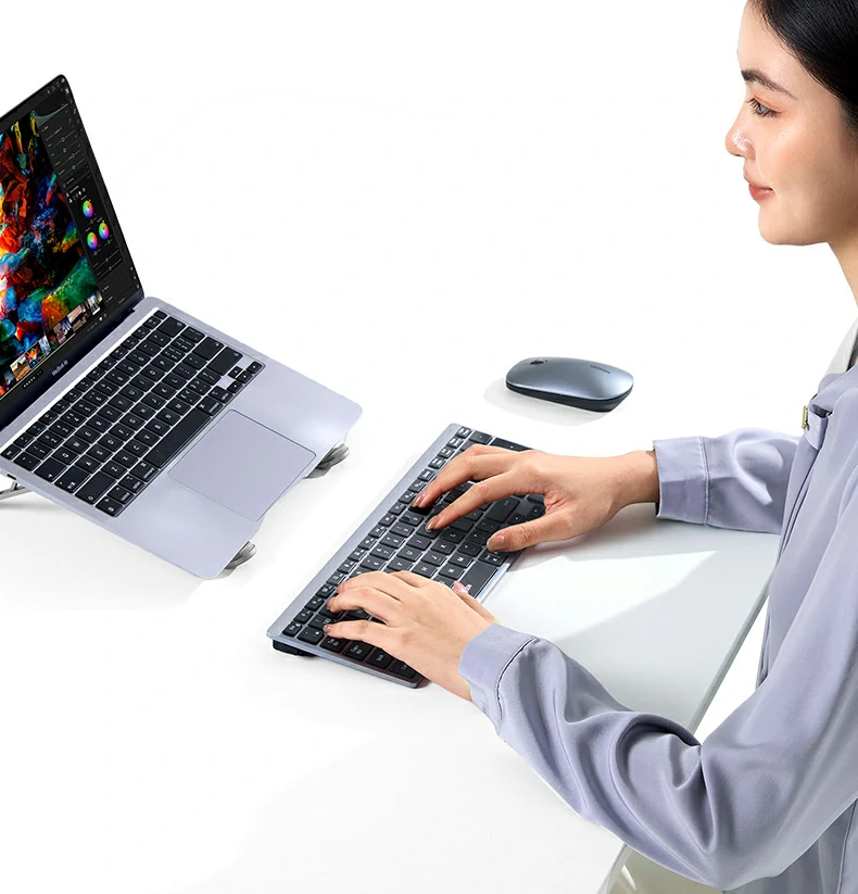 iPad连接蓝牙键盘打字演示