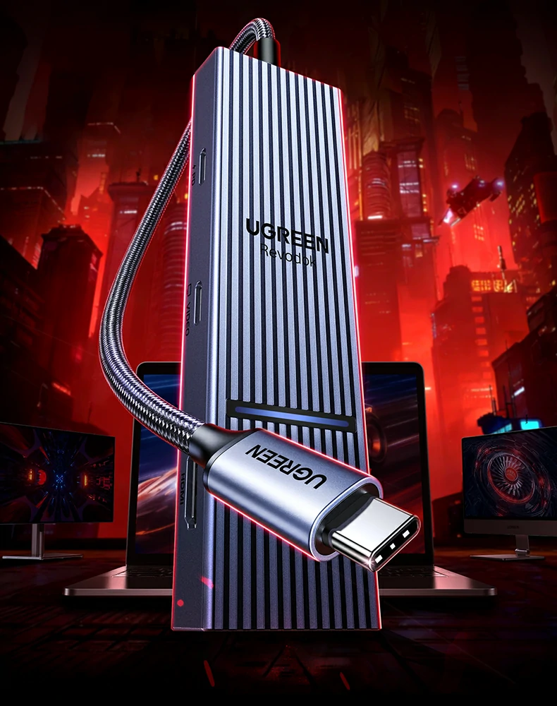 Windows系统三屏异显实拍：主屏+双副屏同步工作