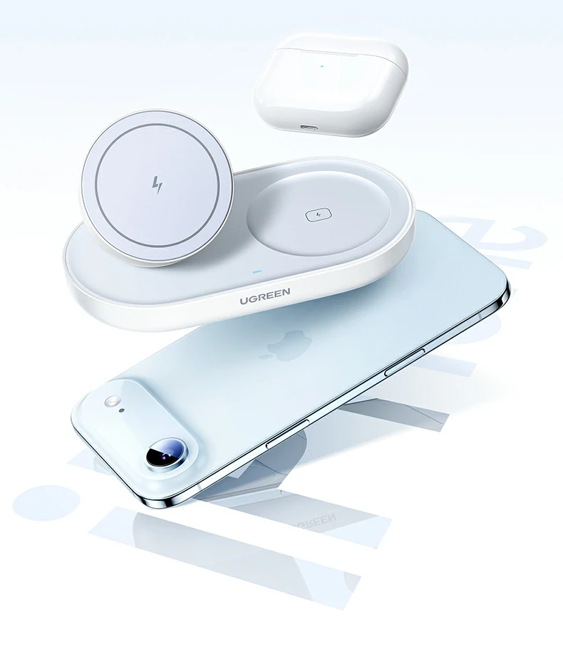 iPhone 磁吸充电场景，手机贴合充电器瞬间