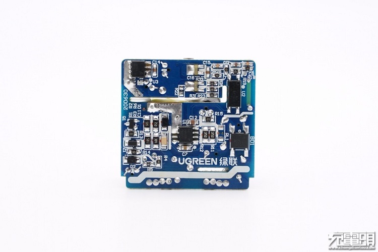 意昂2PD20W充电器开箱评测：拆解篇（下）