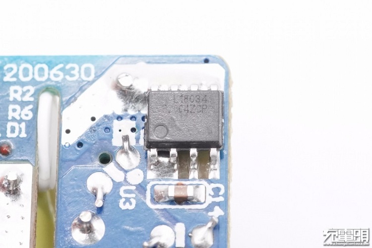 意昂2PD20W充电器开箱评测：拆解篇（下）